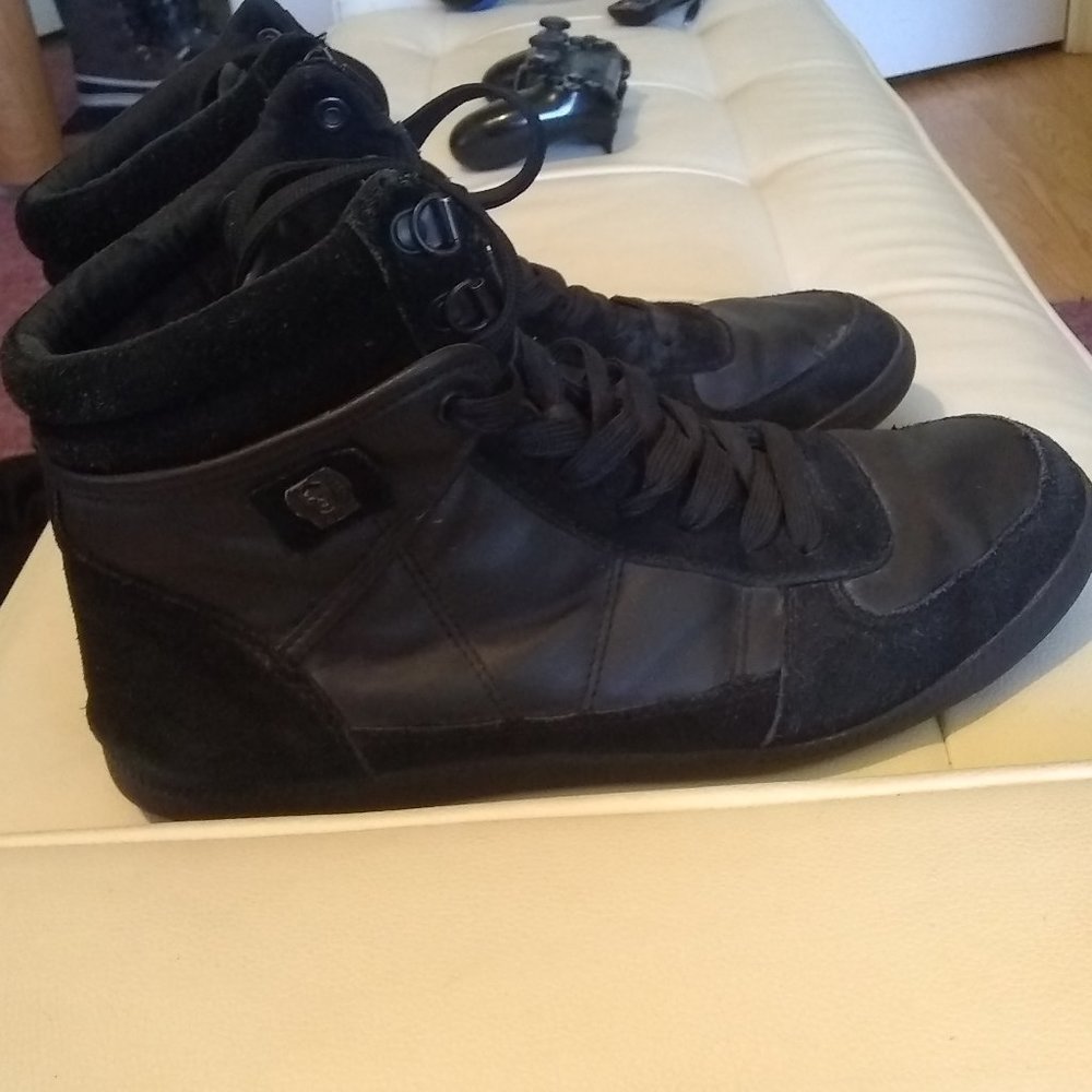 Men's size 10 Dress Sneaker